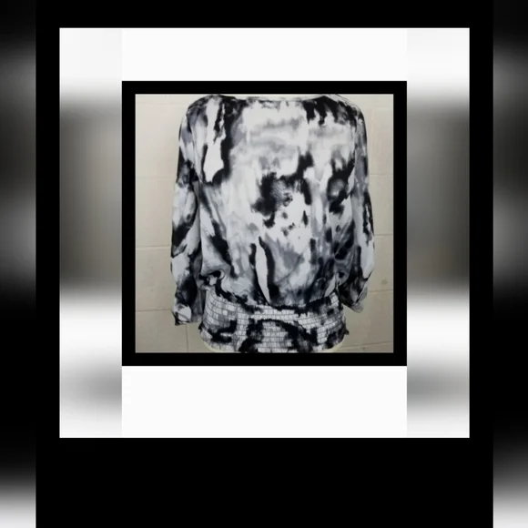 NWOT! MICHAEL KORS SPLATTER DESIGN BLOUSE - Picture 3 of 11